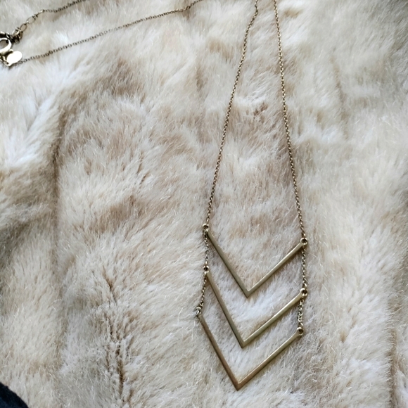 American eagle gold tone layered necklace